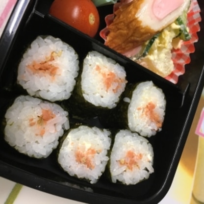 おにぎりより食べやすいですよね。子供のお弁当に入れました。